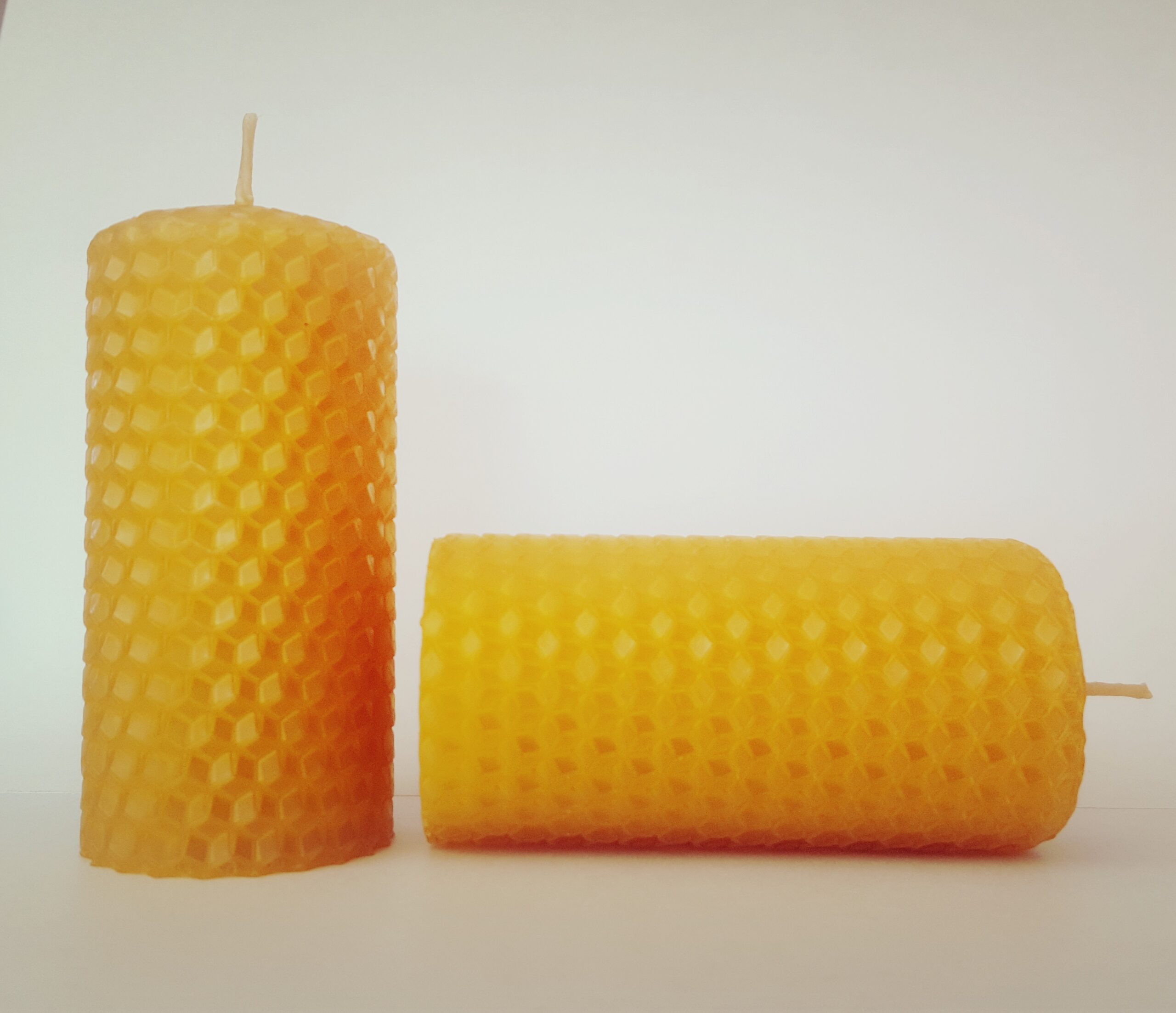 Świeczka z wosku pszczelego 8/4 cm - obrazek 2